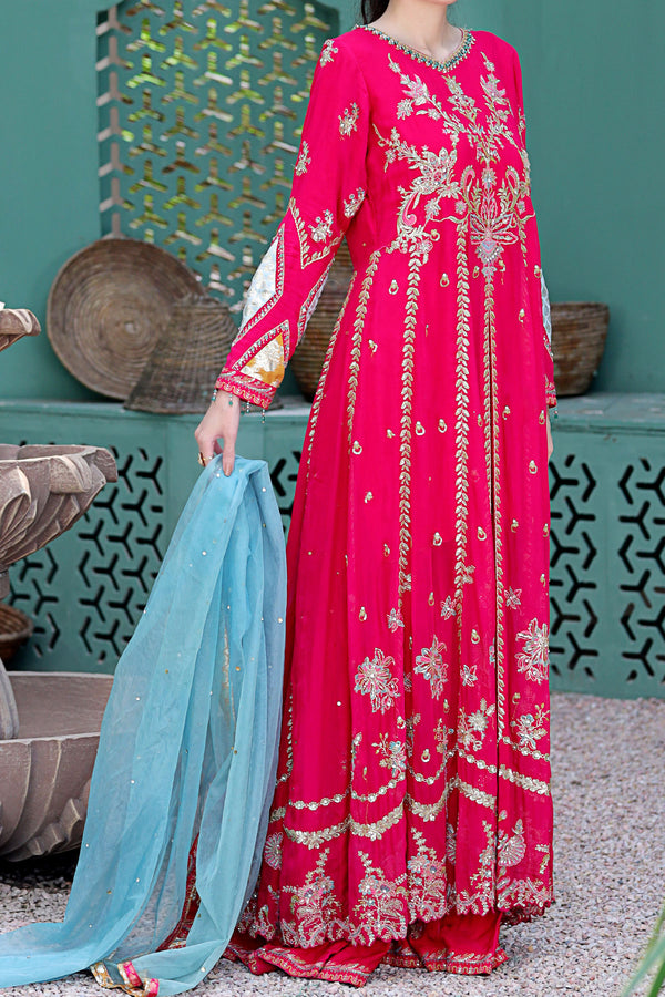 Fariha | Stylish dress designs, Sleeves designs for dresses, Pakistani  dresses casual